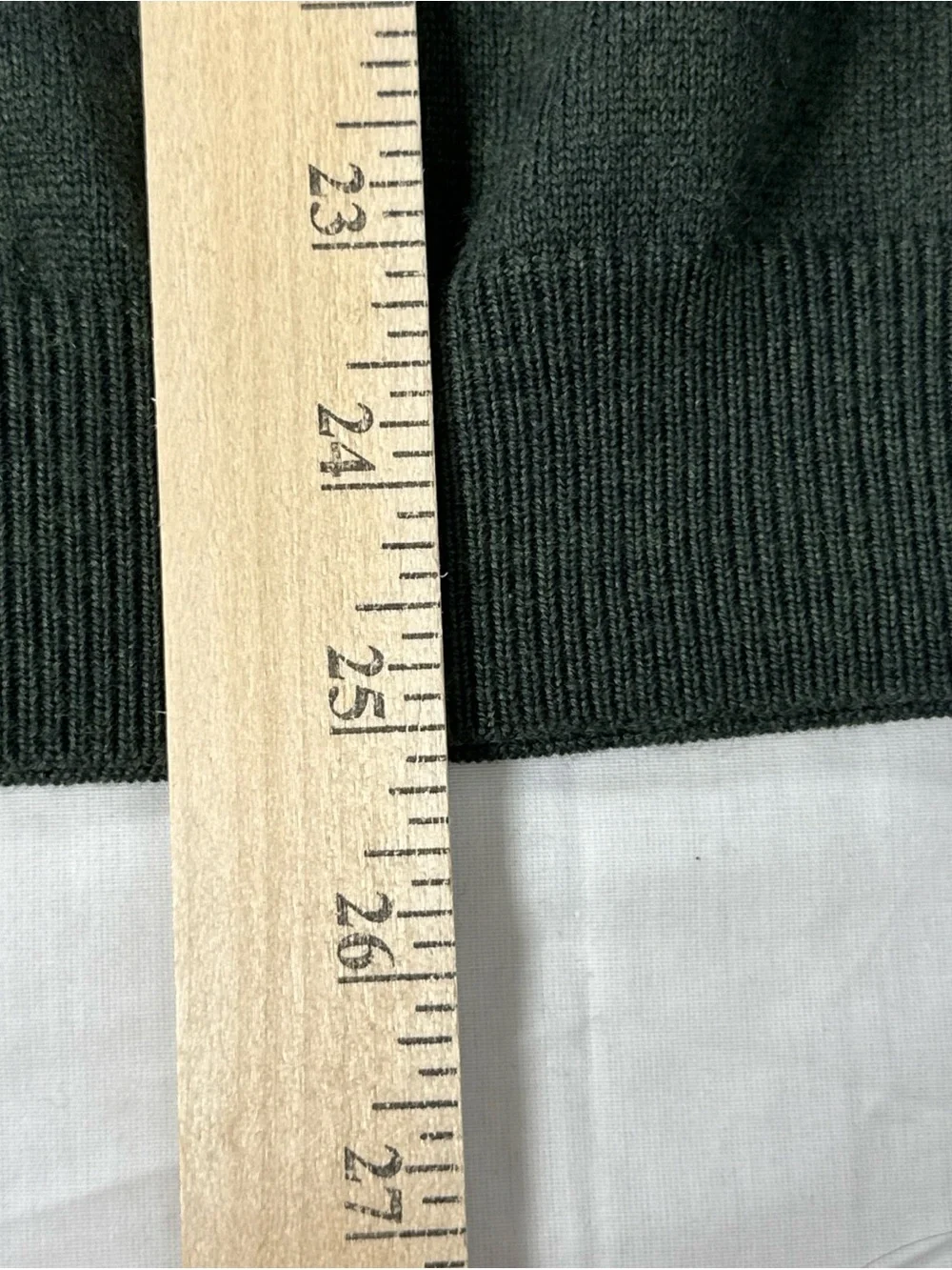 Brooks Brothers Men's Dark Green V-Neck Sweater Merino Wool Blend Medium